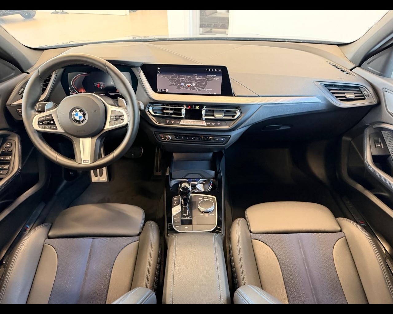 BMW Serie 1 (F40) - 118d 5p. Msport