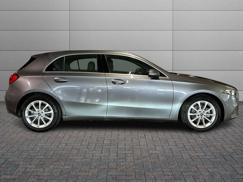 Mercedes-Benz Classe A Berlina 180 Automatic Business 136 cv