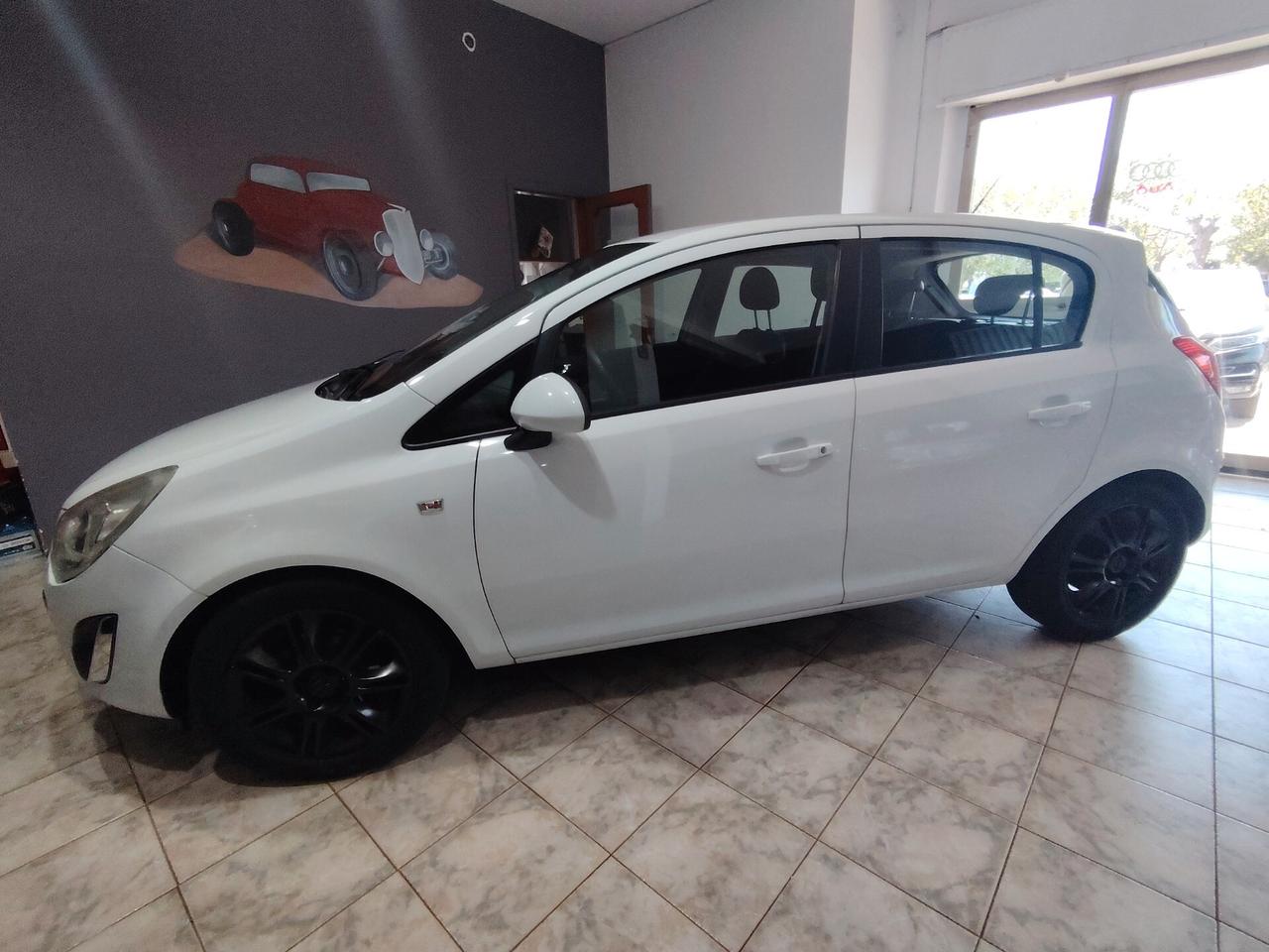 Opel Corsa 1.2 85CV 5 porte GPL-TECH Edition