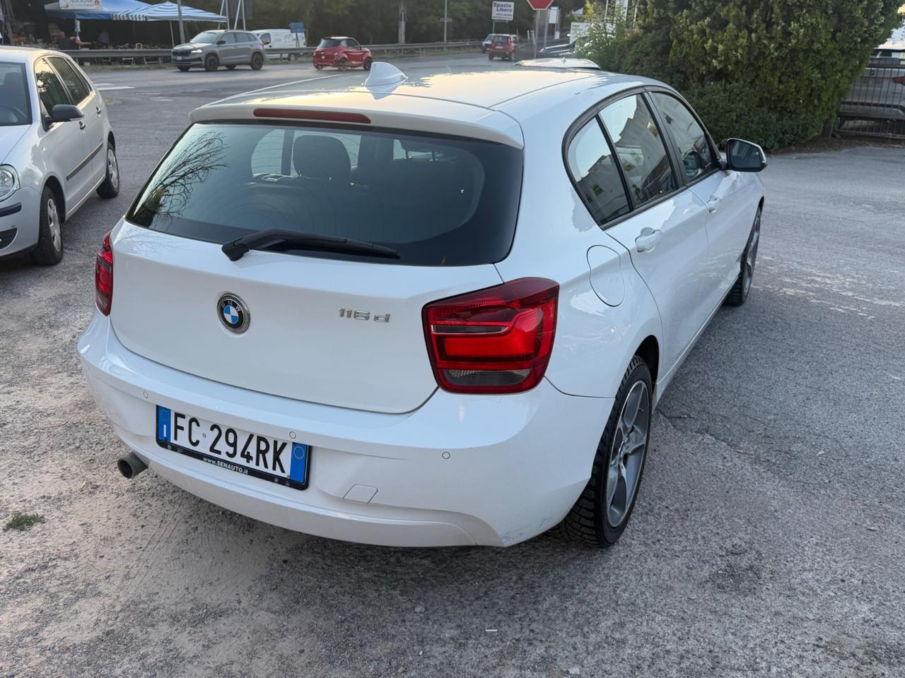 Bmw 116 116d 5p. Urban