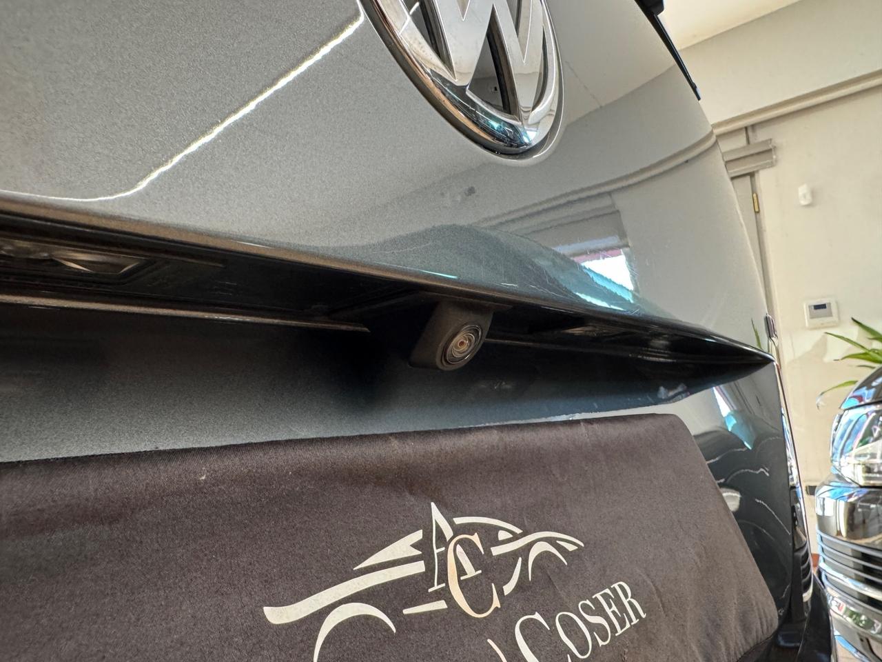 Volkswagen Multivan BULLI - WEBASTO - PARQUET - GANCIO