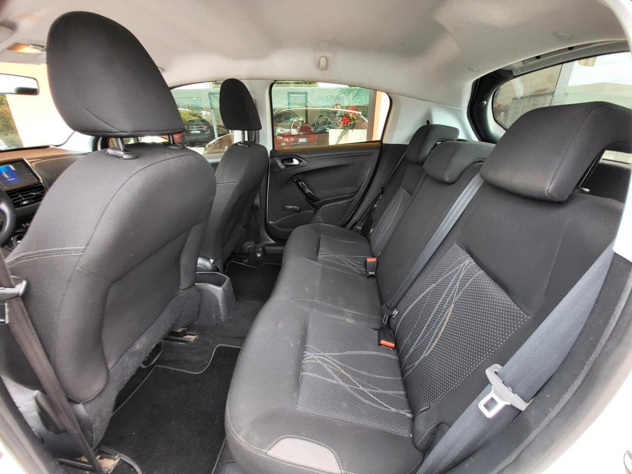 Peugeot 208 1.2 VTi 82 CV 5 porte Active