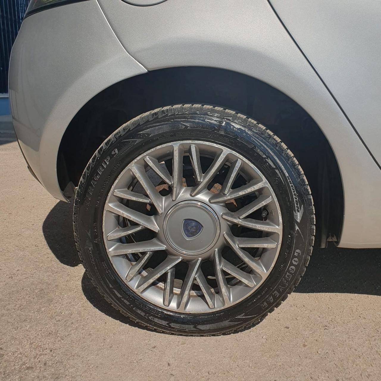 Lancia Ypsilon 1.3 MJT 16V 95 CV 5 porte S&S Platinum