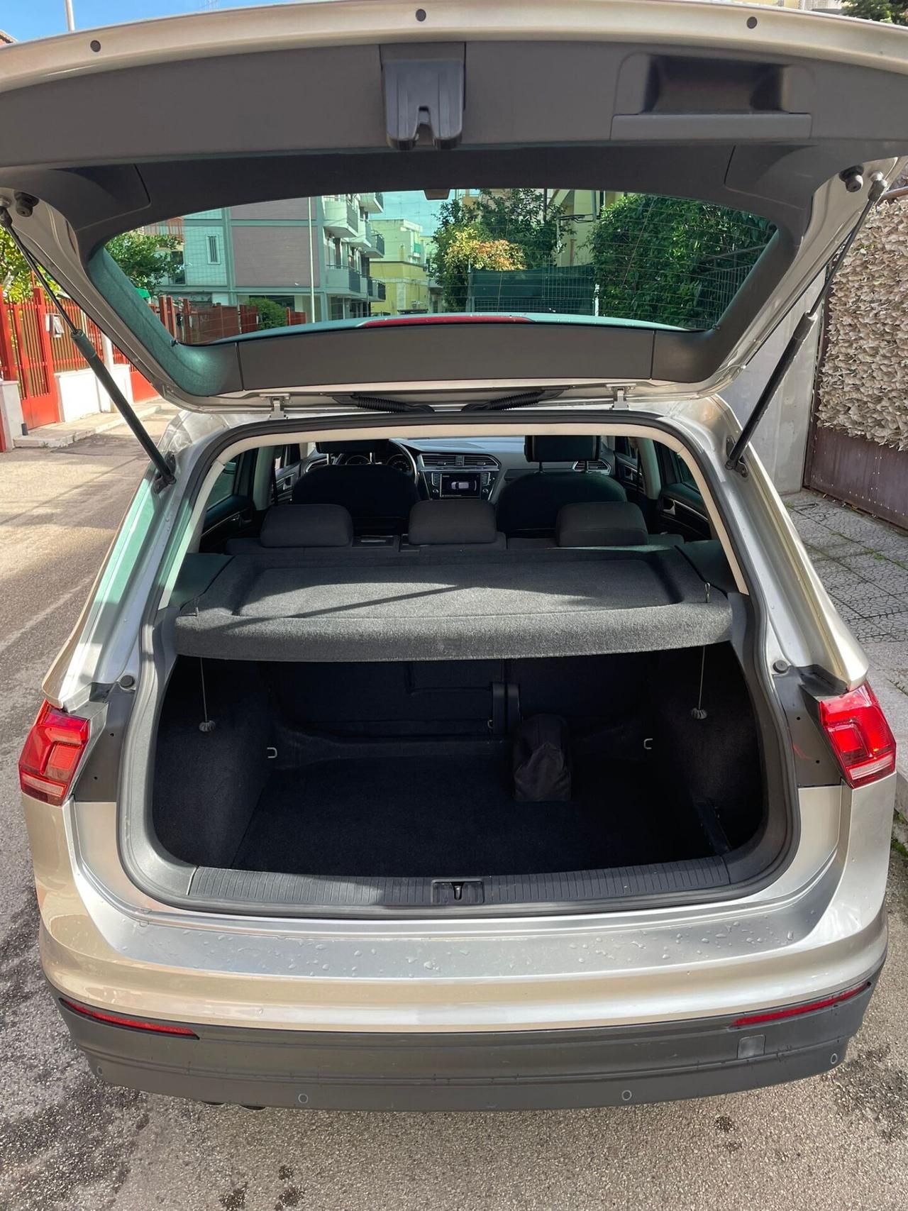 Volkswagen Tiguan 1.6 TDI SCR Business BlueMotion