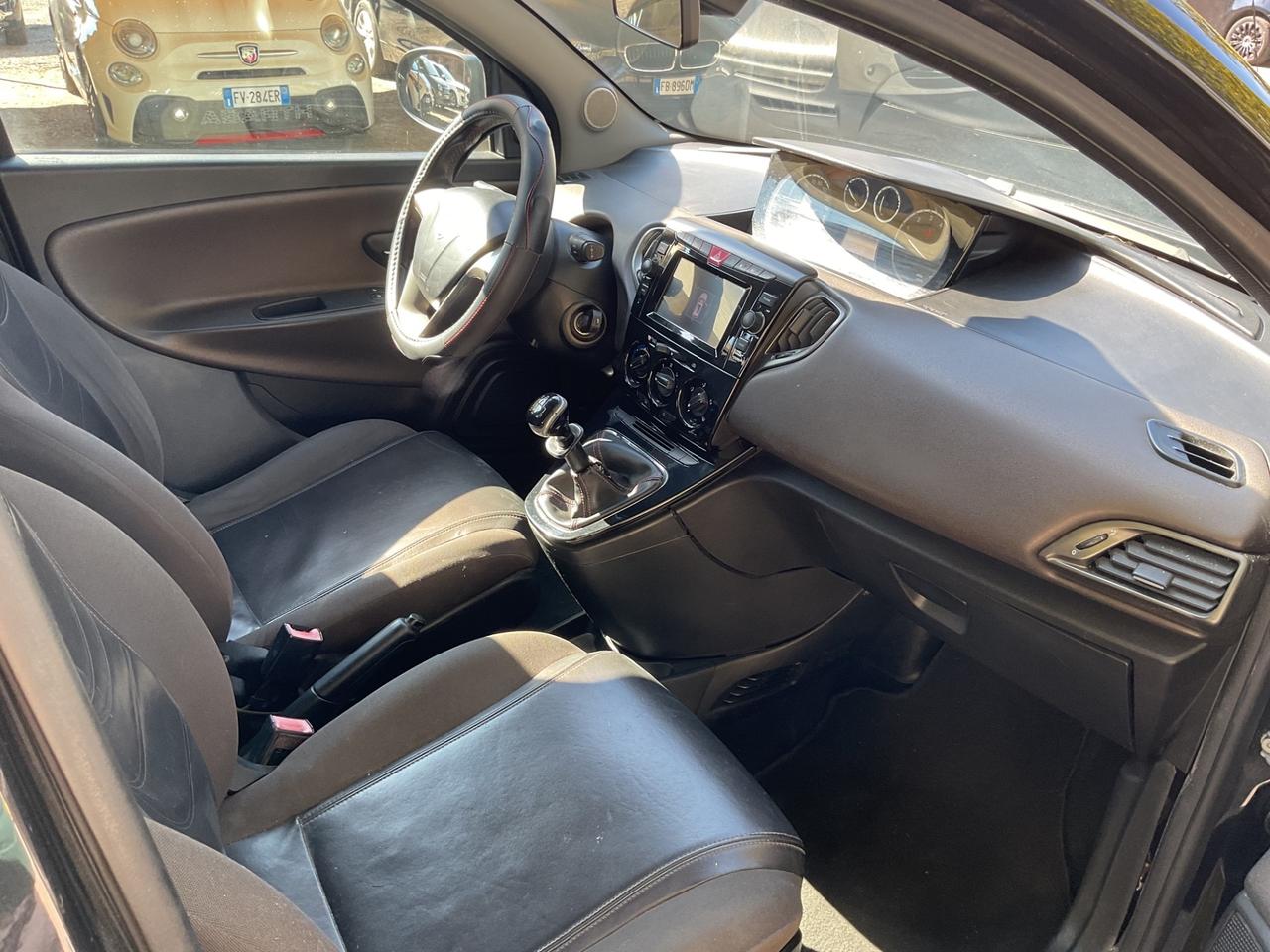 Lancia Ypsilon 1.2 5 Porte GPL Chic Gold OK NEOPATENTATI