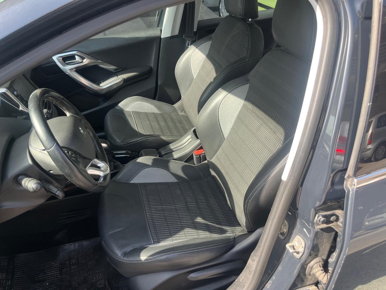 Peugeot 2008 BlueHDi 100 GT Line 2017