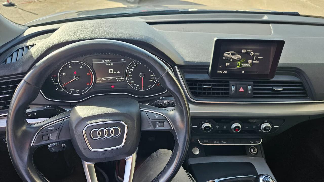 Audi Q5 2.0 TDI 150 CV Business