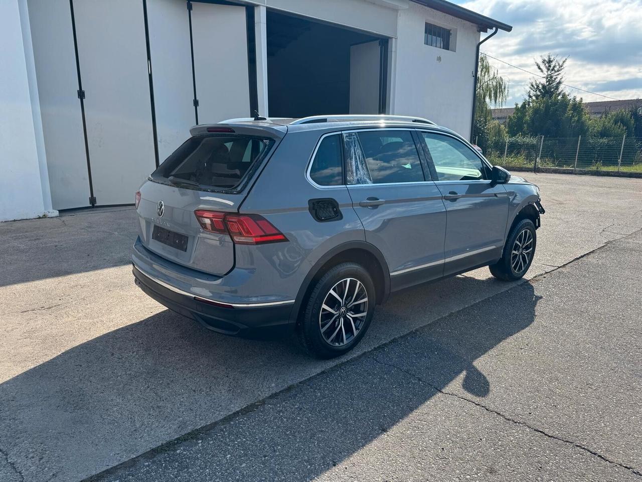 Volkswagen Tiguan 1.5 tsi 150cv NO ENGINE