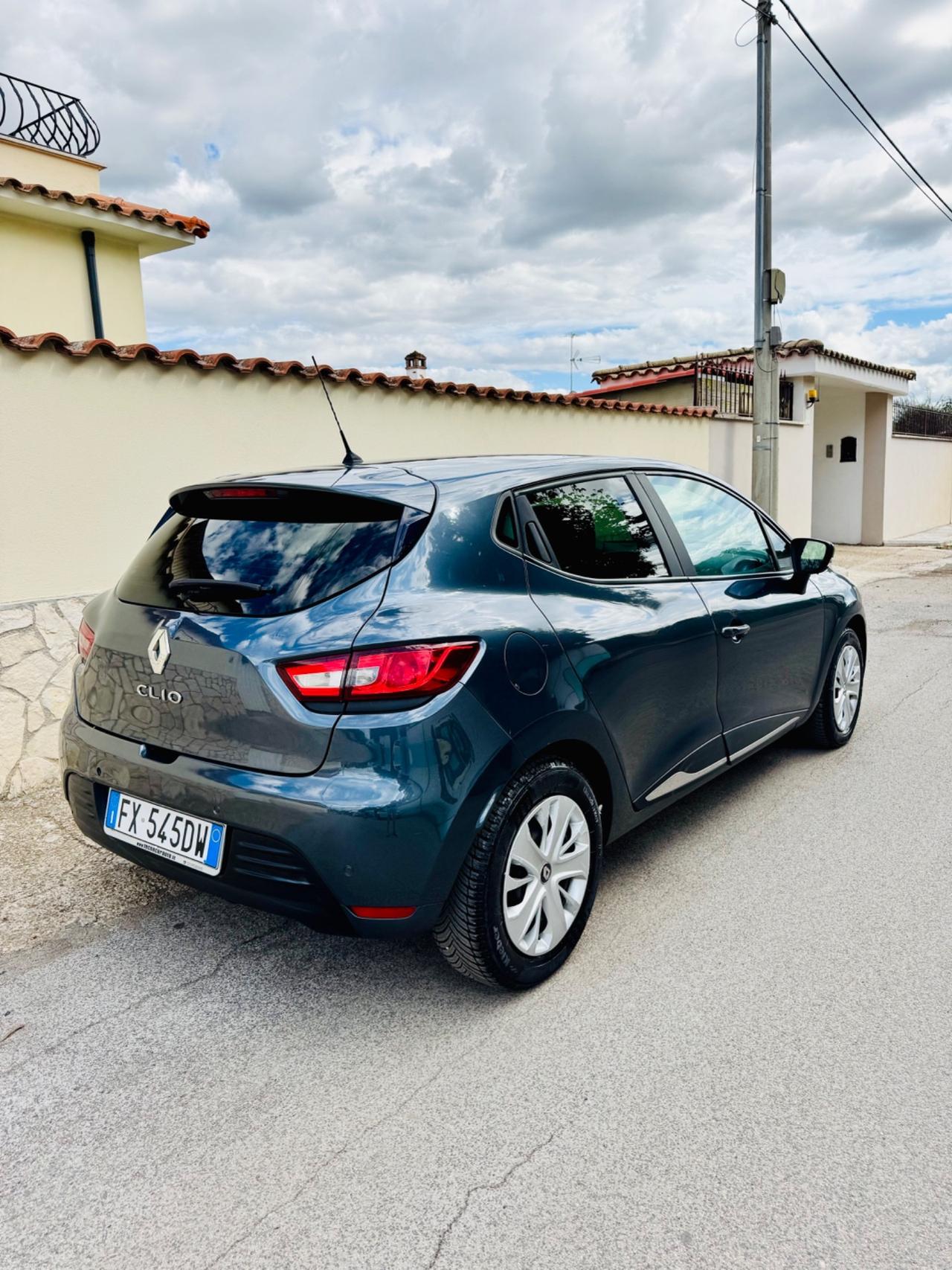 Renault Clio 1.5 dCi Costume national