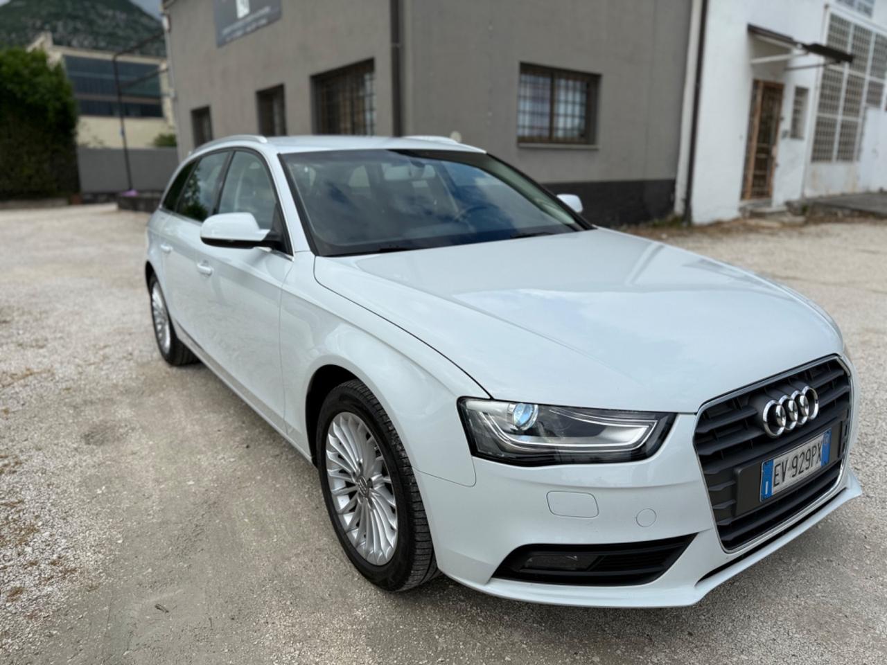 Audi A4 Avant 2.0 TDI 150 CV multitronic Ambiente Uniprop Euro5