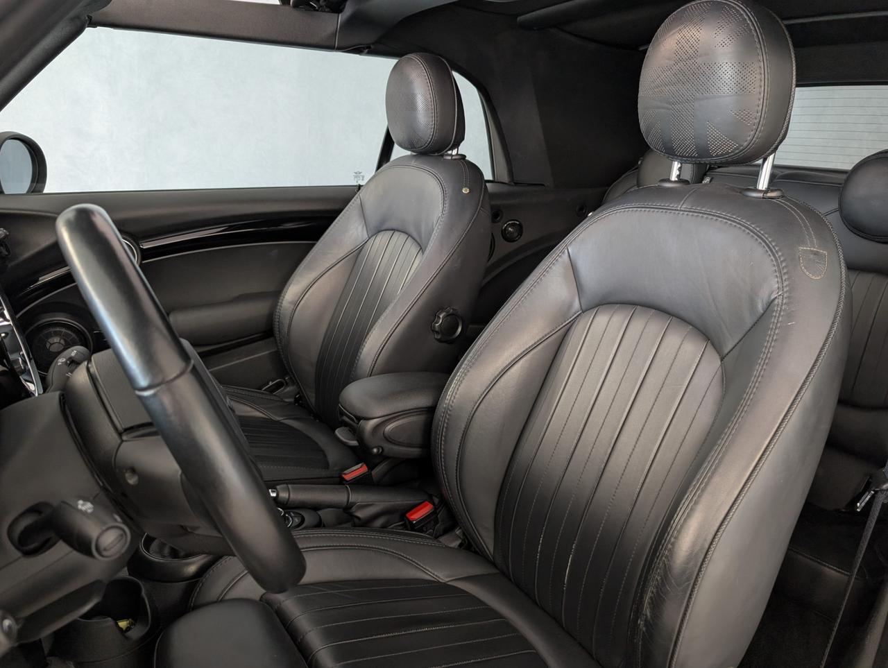 Mini Cooper Cabrio 1.5 Cooper Premium Plus