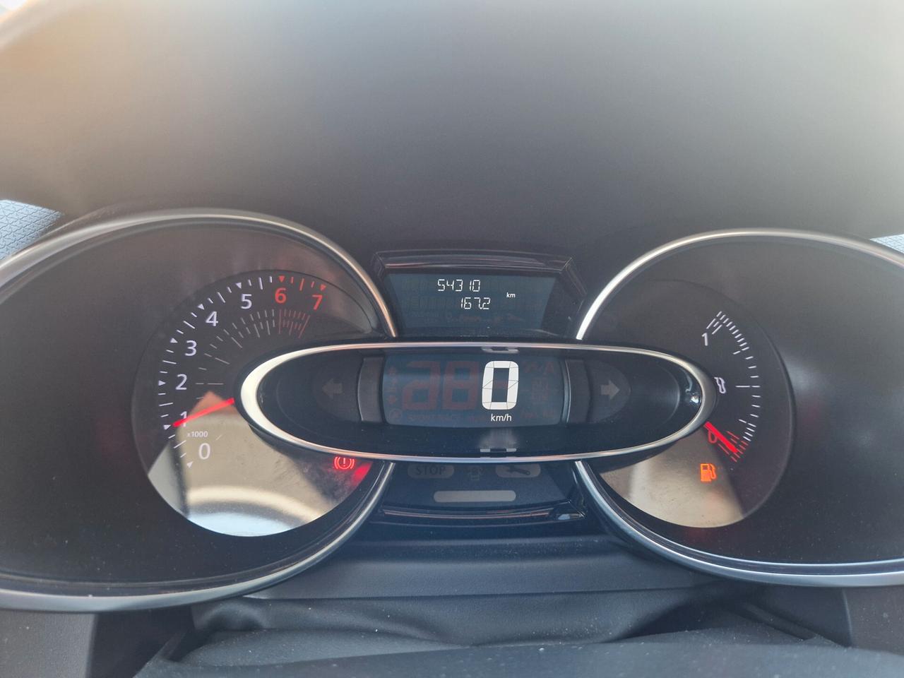 Renault Clio 0.9TCe 75cv 5 porte Moschino Zen