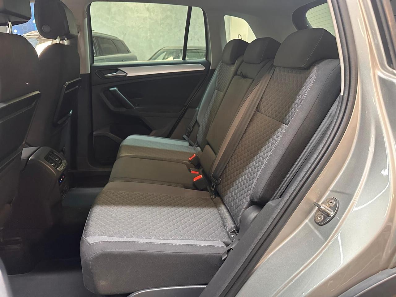 Volkswagen Tiguan 1.6 tdi R-Line Sport 115cv