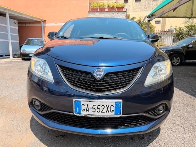 Lancia Ypsilon 1.2 69 CV 5 porte GPL Ecochic Gold