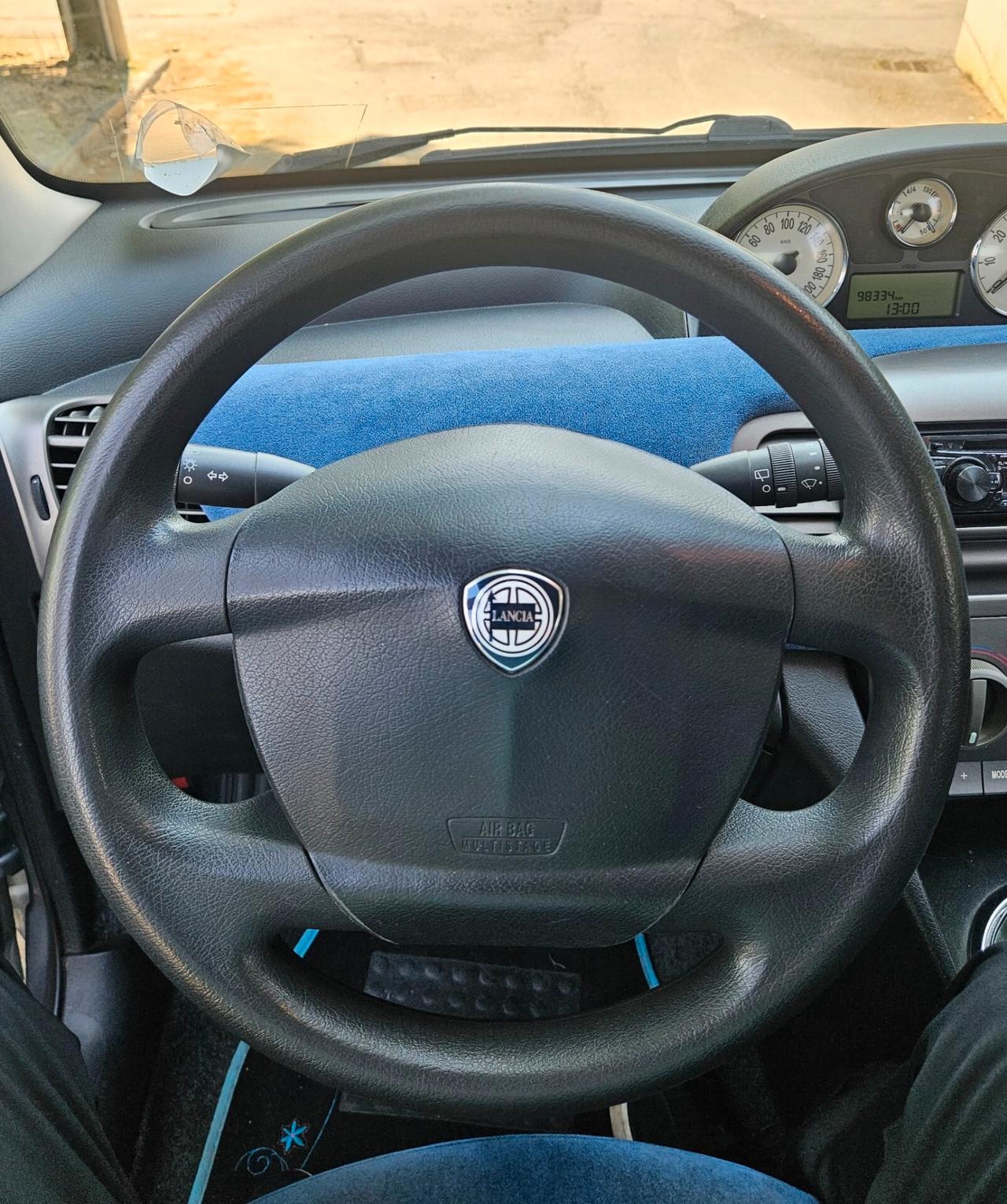 Lancia Ypsilon 1.2 NEOPATENTATI