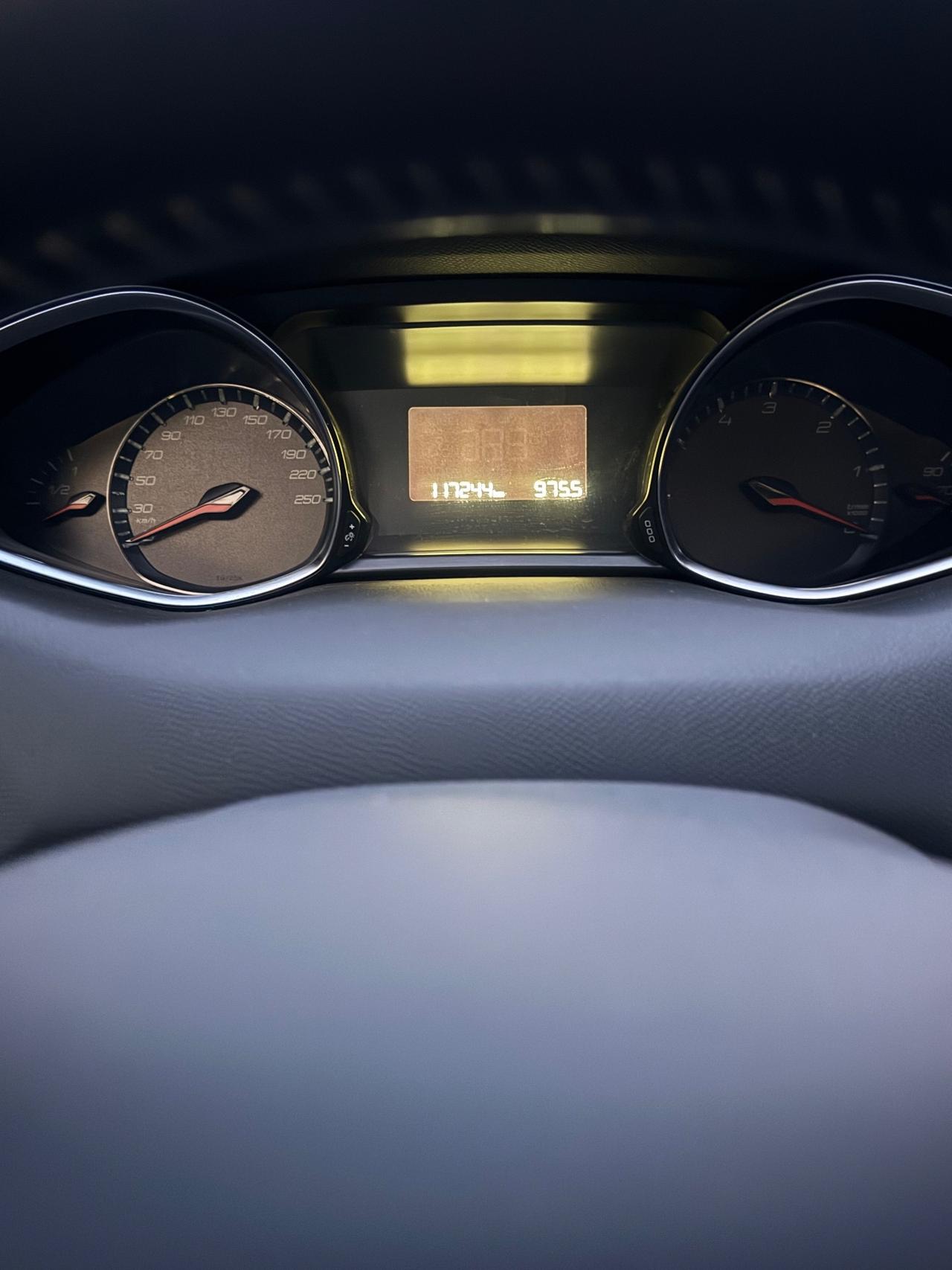 Peugeot 308 BlueHDi 100 S&S Active