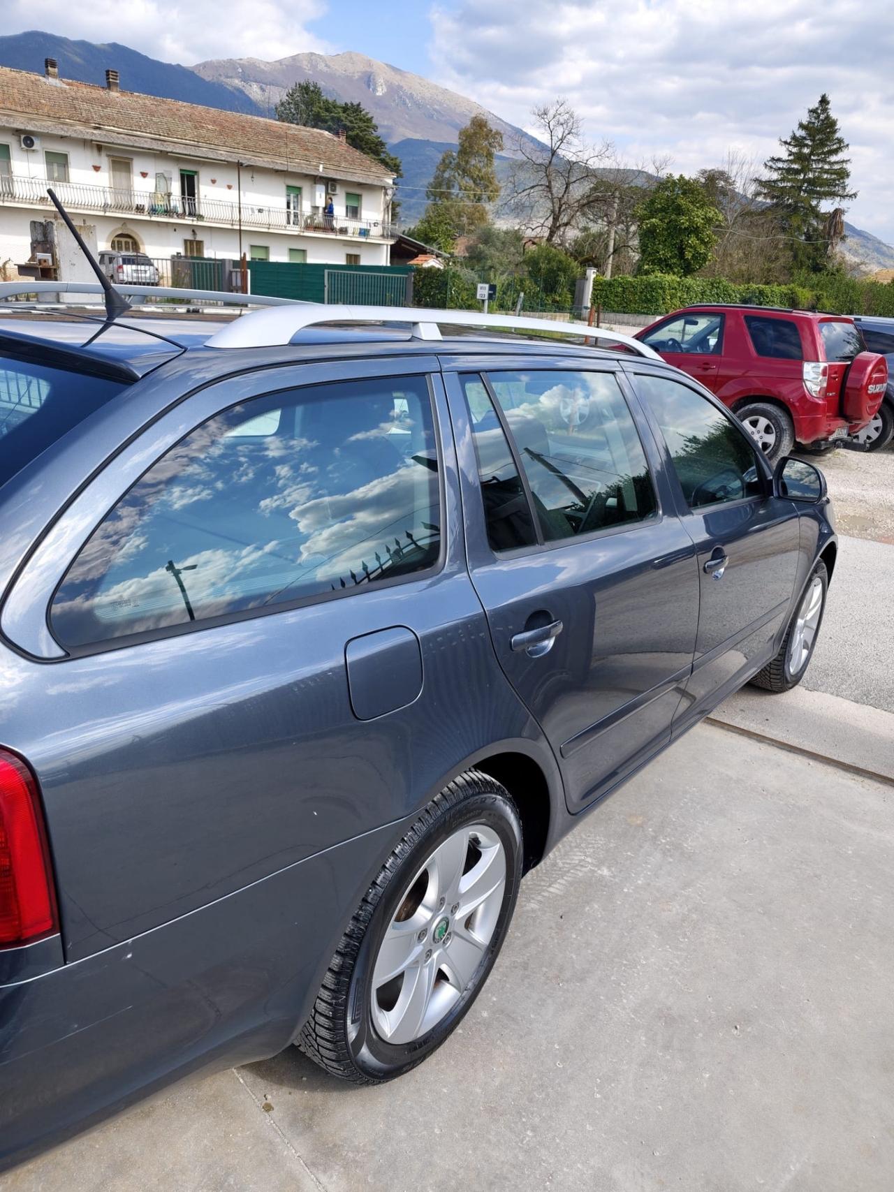 Skoda Octavia 1.6 TDI CR F.AP. 4x4 Wagon Ambition garantita