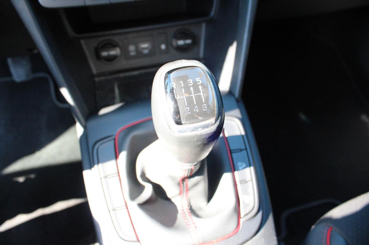 Hyundai Kona 1.0 T-GDI Xpossible
