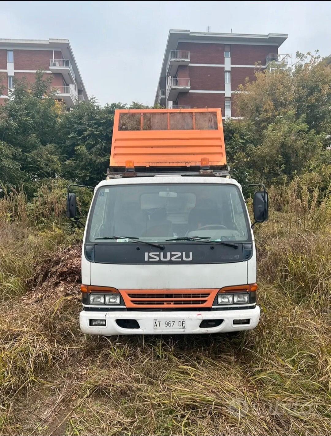 ISUZU RIBALTABILE VENDUTO