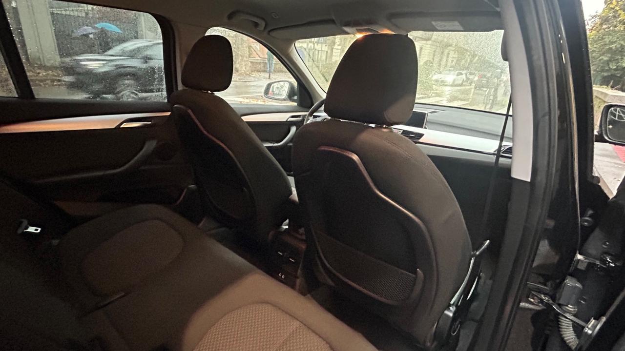 Bmw X1 xDrive25e Advantage AUTO | IBRIDA 15.000KM IVA!!!!