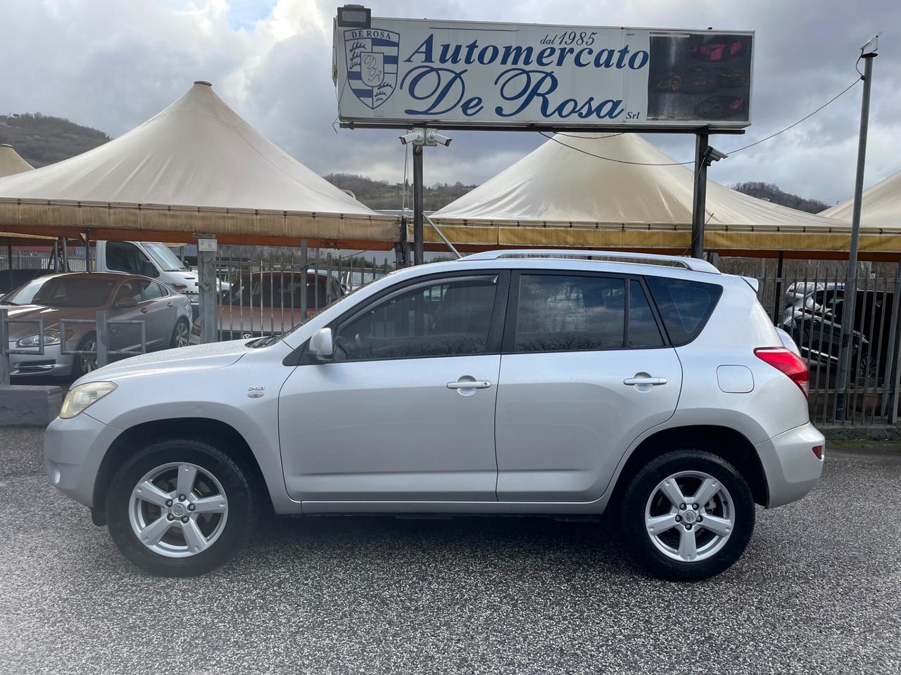 Toyota RAV 4 RAV4 2.2 D-4D 136 CV Luxury