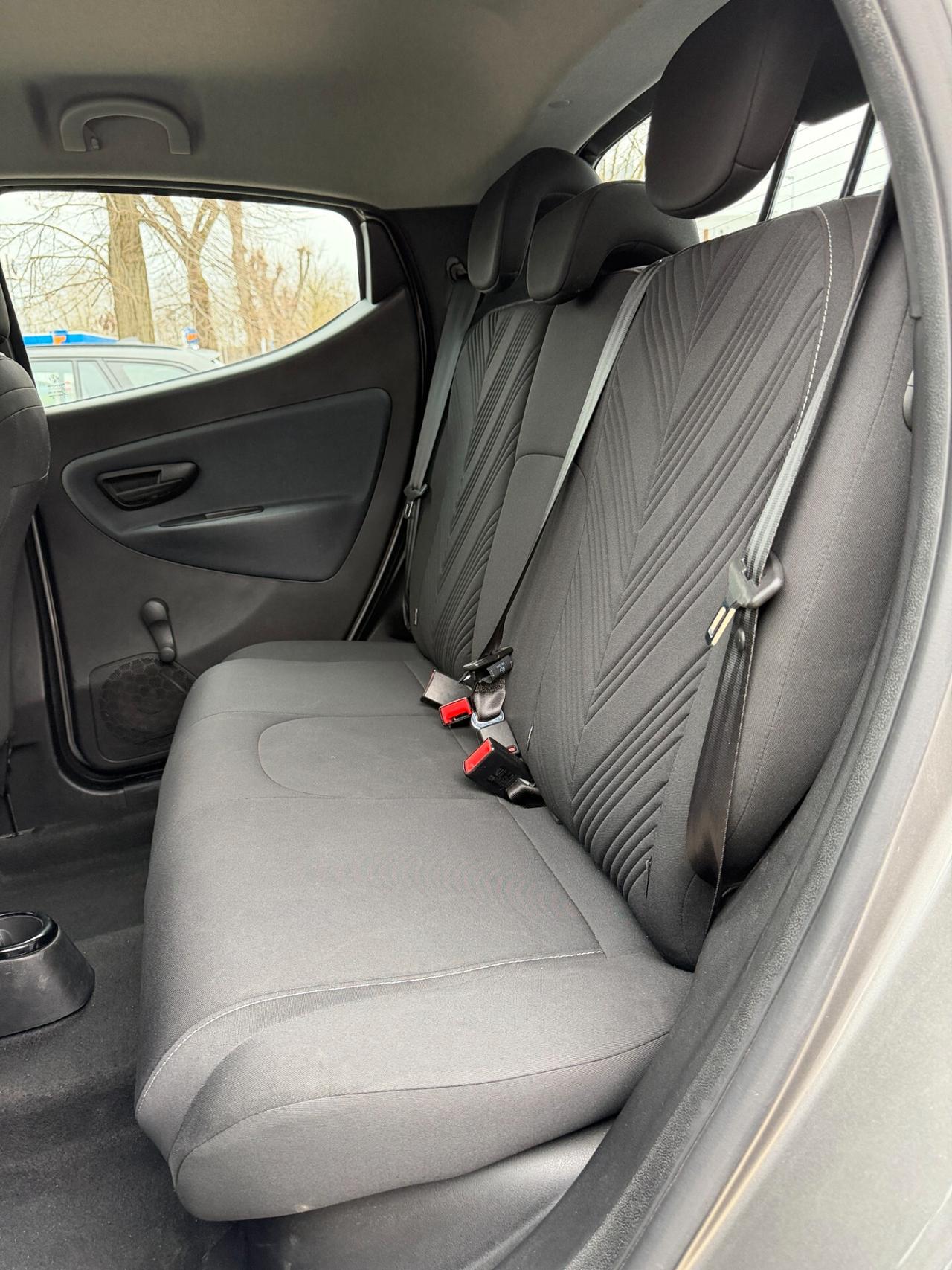 Lancia Ypsilon 1.0 FireFly 5 porte S&S Hybrid Gold Plus