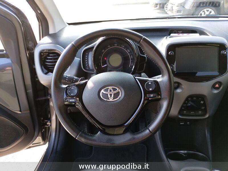 Toyota Aygo II 2018 5p 5p 1.0 x-fun m-mt 72cv