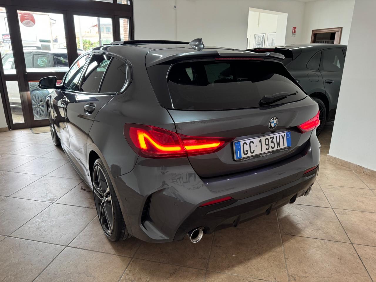 Bmw 118d M-SPORT AUTO TETTO APRIBILE