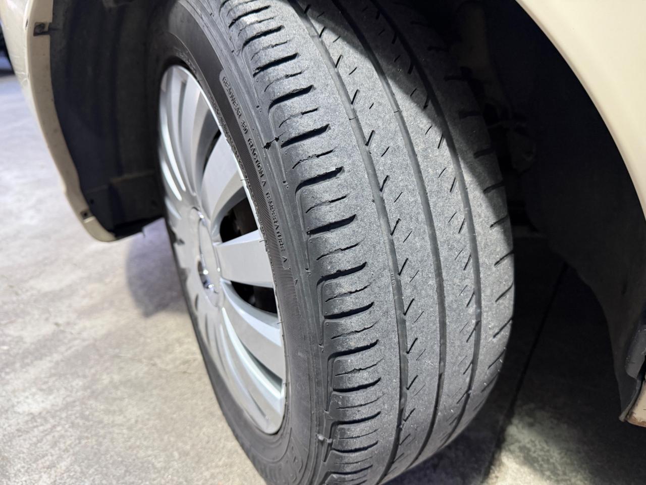 Lancia Ypsilon 1.2 benzina euro4 bicolore