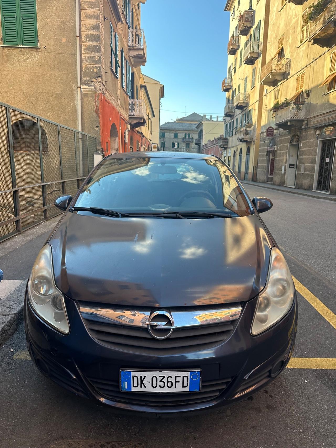 Opel Corsa 1.2 3 porte Sport