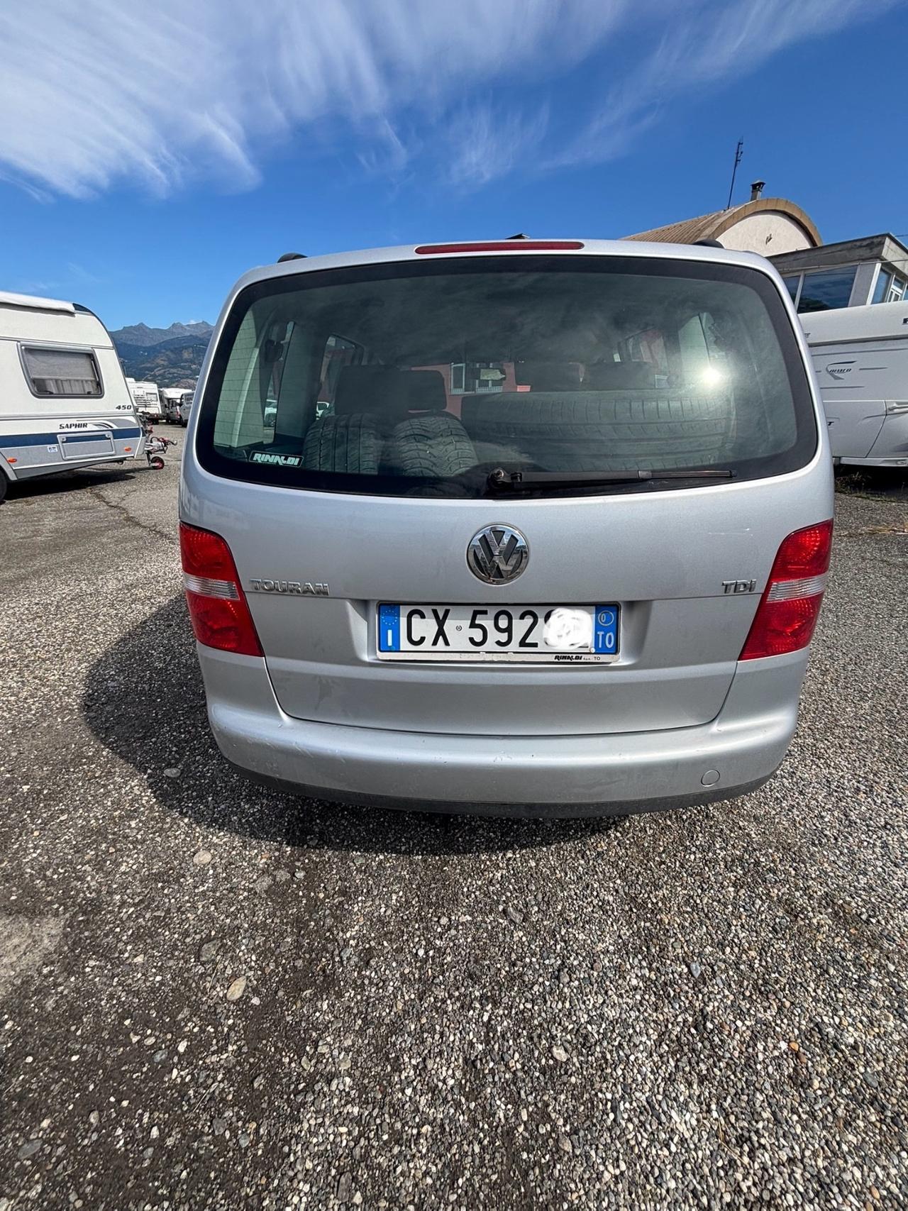 TOURAN Volkswagen 7 posti del 2005 in saldo 592