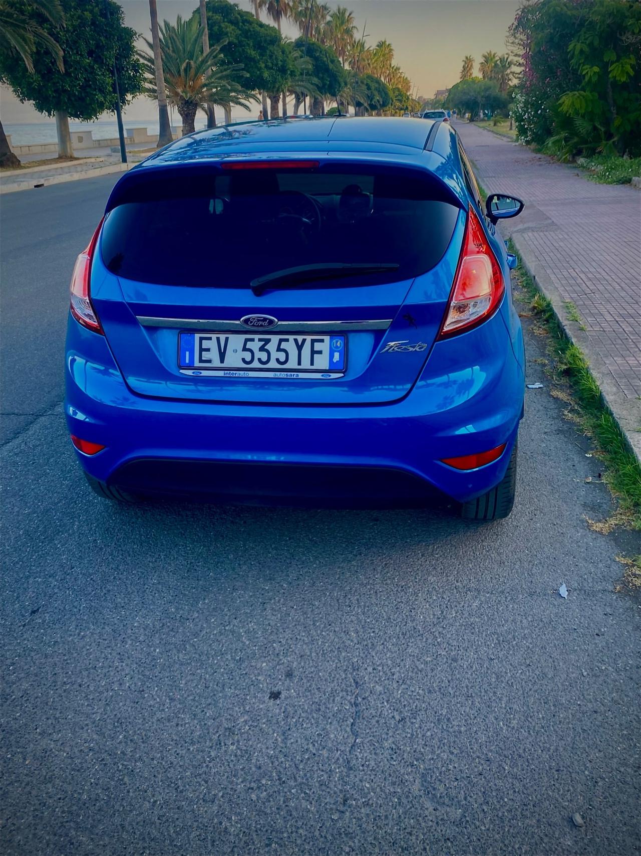 Ford Fiesta 1.5 TDCi 75CV 5 porte Titanium