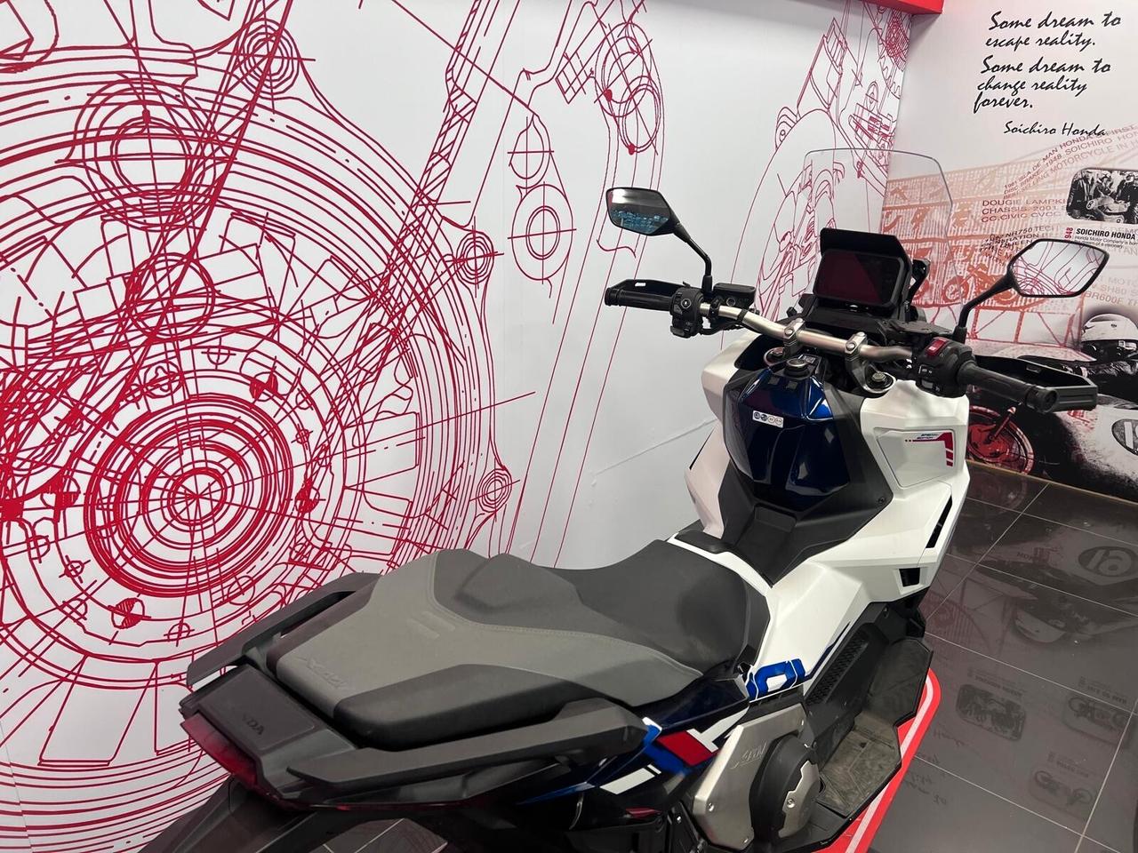Honda X-ADV 750 2026