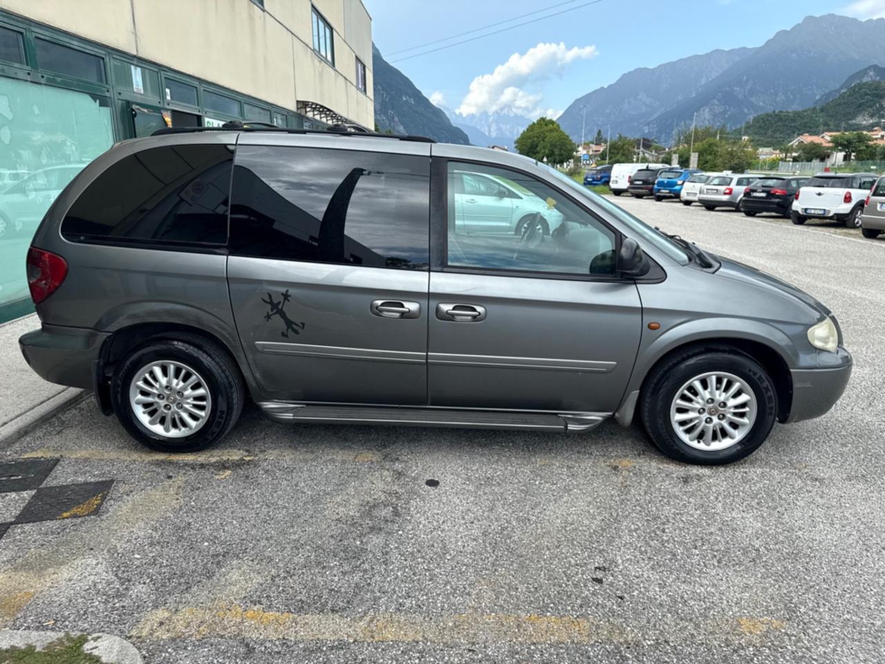 Chrysler Voyager - 7 POSTI