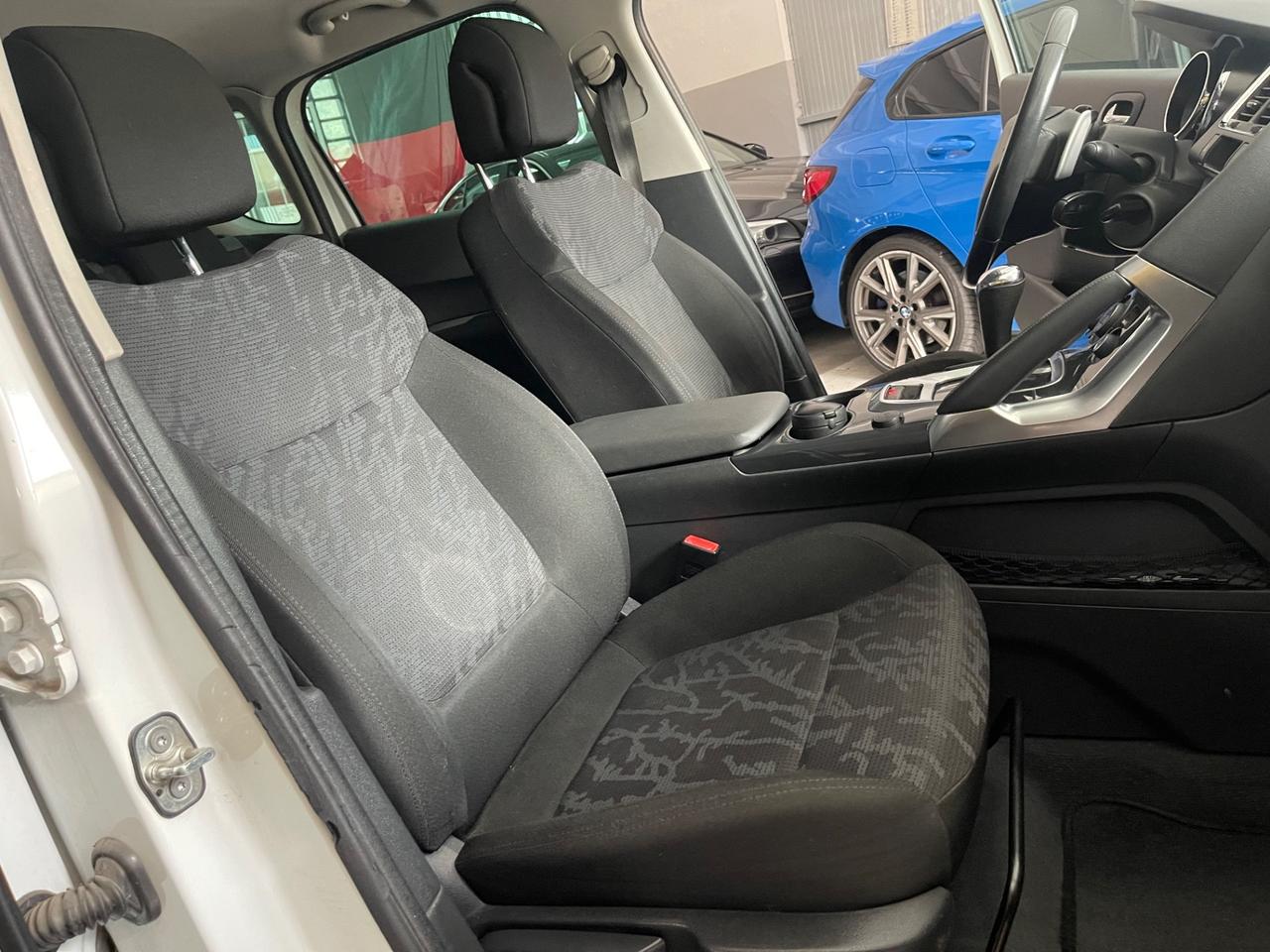 Peugeot 3008 1.6 HDi 110CV cambio robotizzato Premium