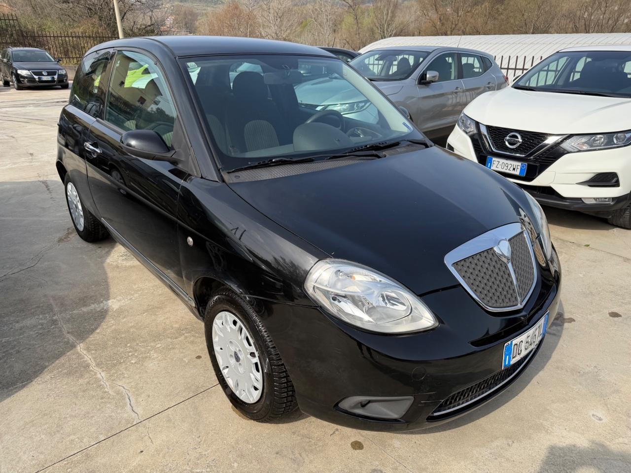 Lancia Ypsilon 1.3 MJT 75 CV Oro Giallo/108.000KM