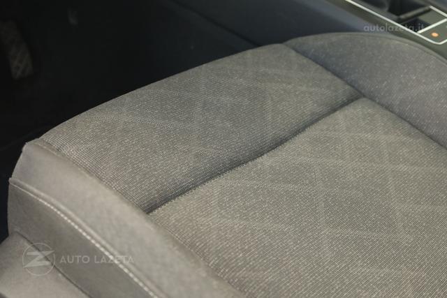 VOLKSWAGEN Golf 1.5 TSI Life