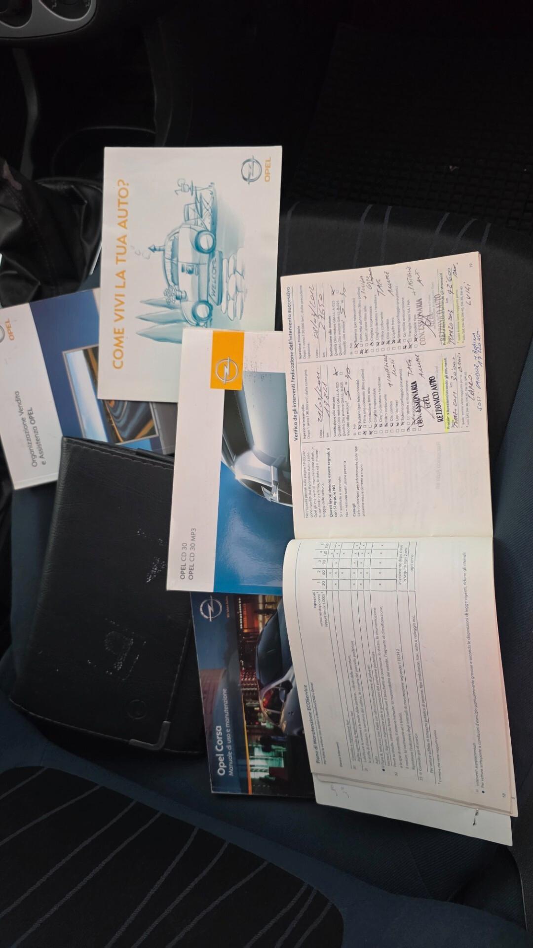 Opel Corsa 1.2 5 porte Edition