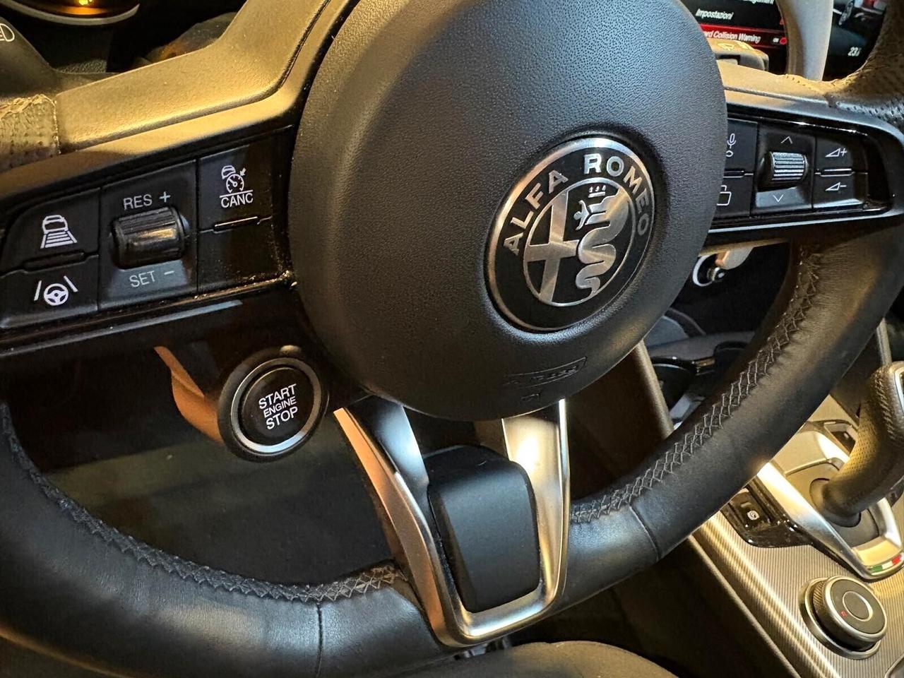 Alfa Romeo Giulia SPRINT 2.0 Turbo 280 CV AT8 AWD Q4 SPOTICAR