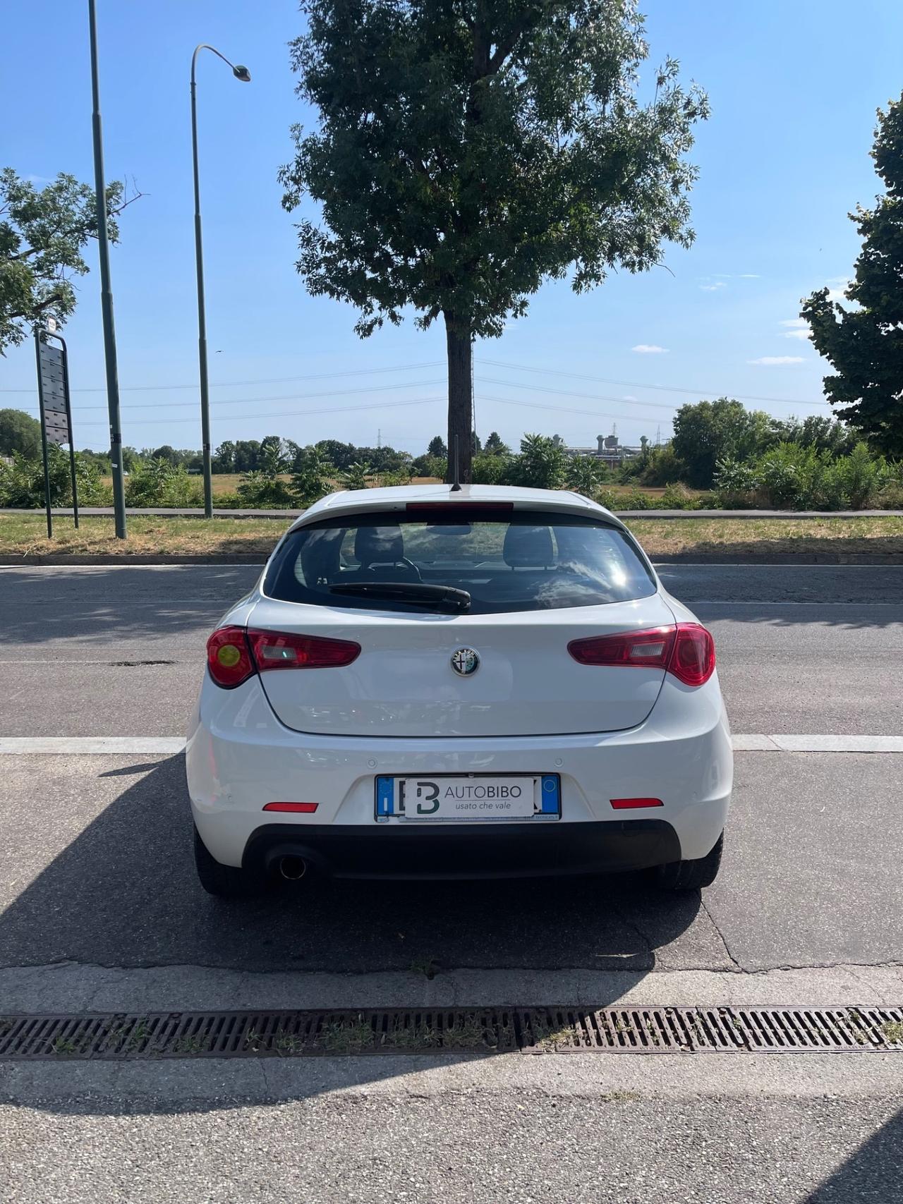 Alfa Romeo Giulietta 1.6 JTDm-2 105 CV Distinctive