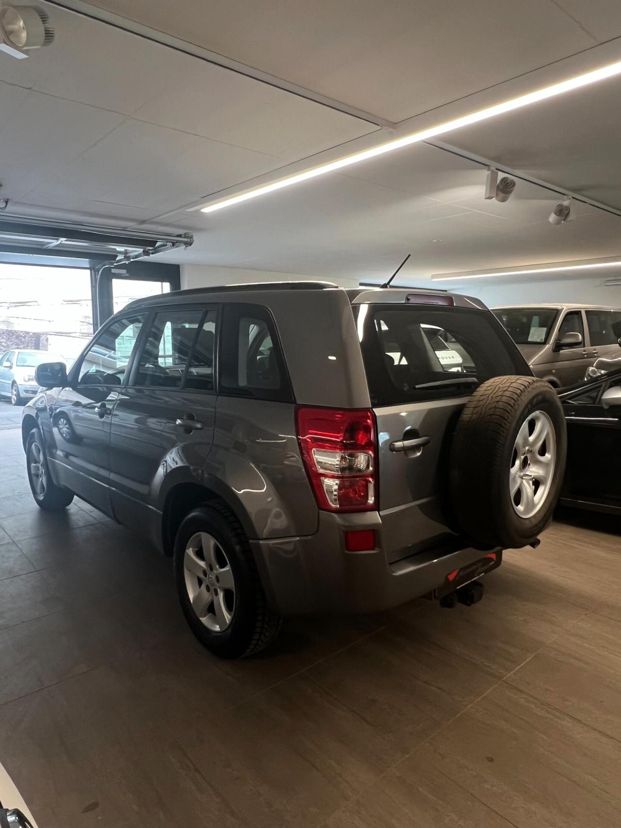Suzuki Grand Vitara Grand Vitara 1.9 DDiS 4x4 GANCIO TRAINO/AHK Neopatentati