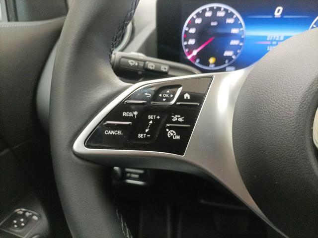 MERCEDES-BENZ GLA 200 Automatic Progressive Advanced