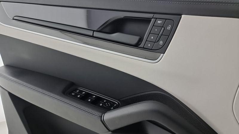 Porsche Cayenne 3.0 V6 E-Hybrid