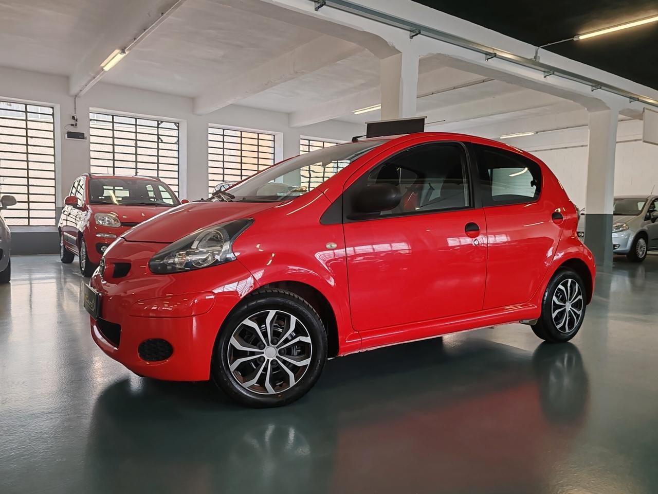 Toyota Aygo 1.0 12V VVT-i 5 porte