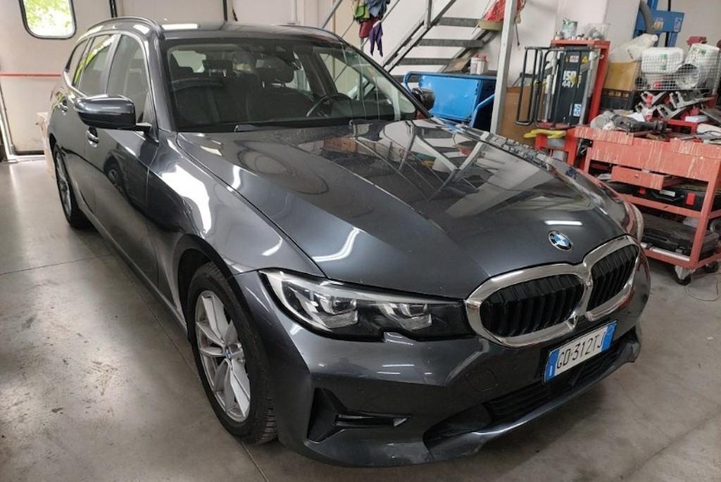 BMW 318 d Touring mhev 48V Business Advantage auto
