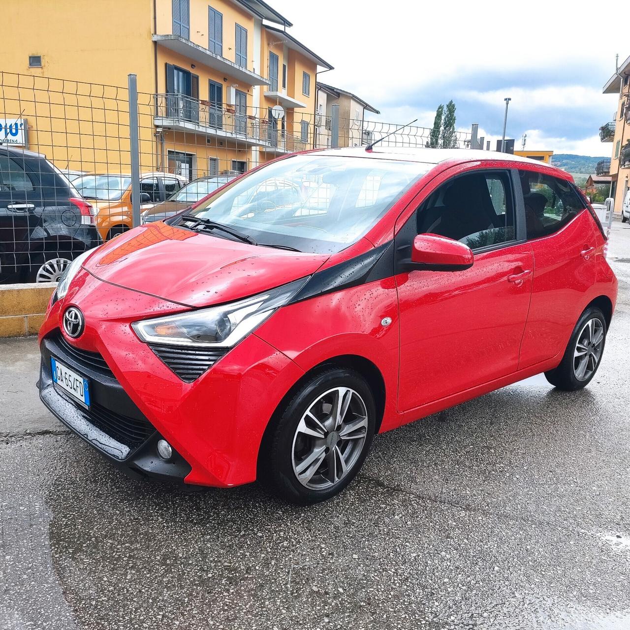 Toyota Aygo X 1.0 VVT-i 72 CV 5 porte Lounge Air S-CVT