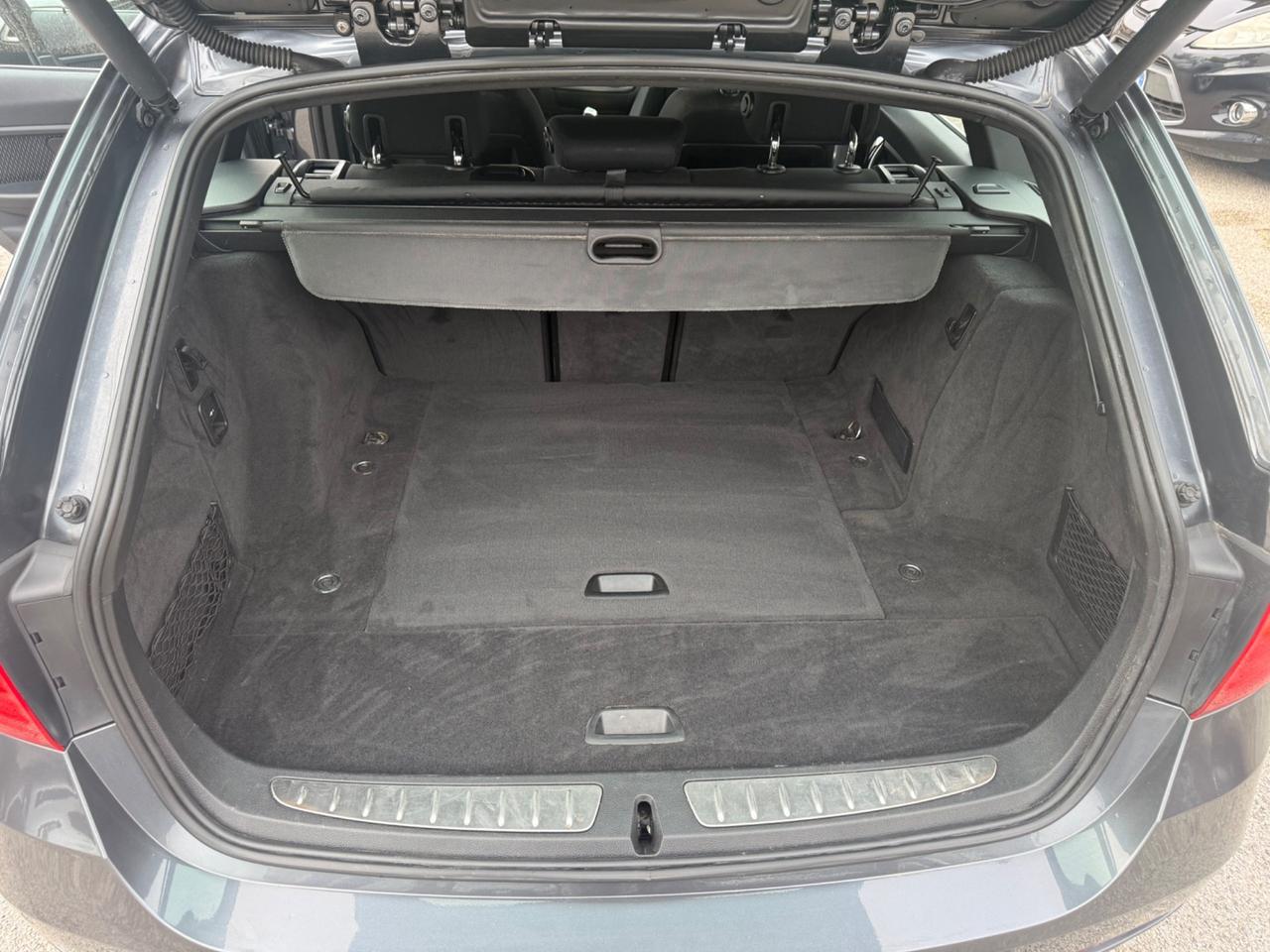 Bmw 320 320d Efficient Dynamics Touring Business aut.