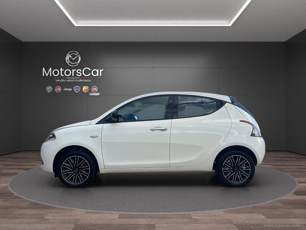 LANCIA Ypsilon 1.0 FireFly 5p. S&S Hybrid Oro