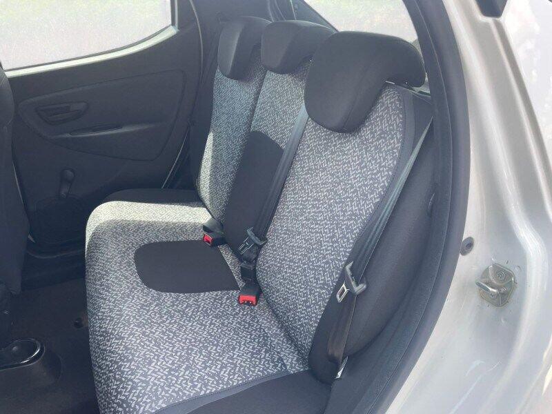 Lancia Ypsilon Ypsilon 1.0 FireFly 5 porte S&S Hybrid Ecochic Silver