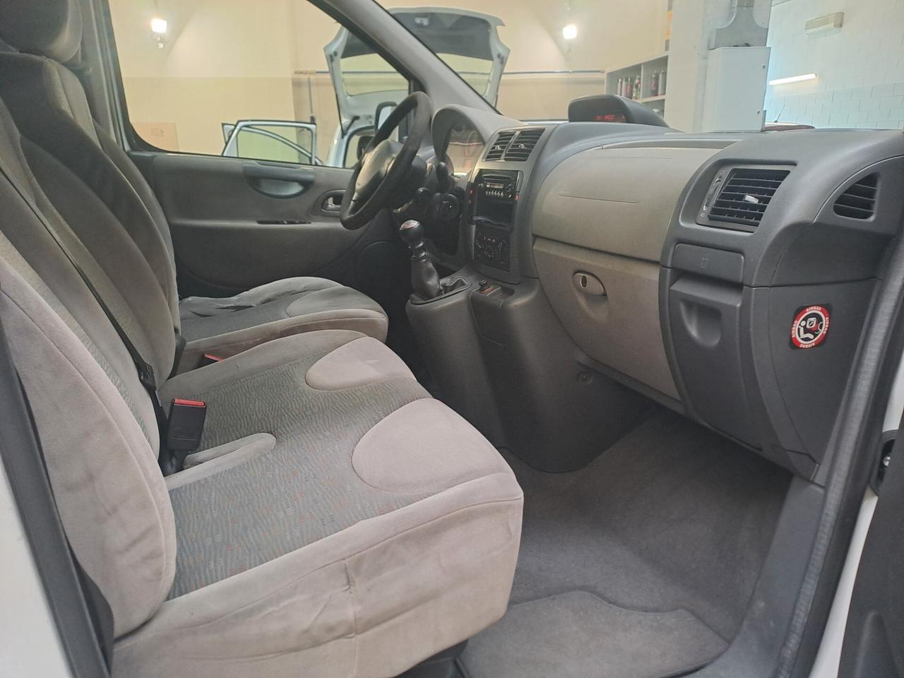 PEUGEOT EXPERT 2.0 HDI 6P + PEDANA DISABILI